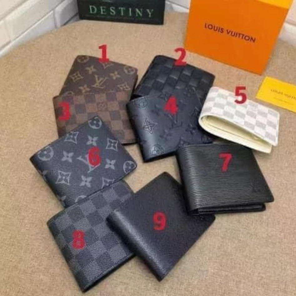 Louis outlets Vuitton Mens Leather Wallet